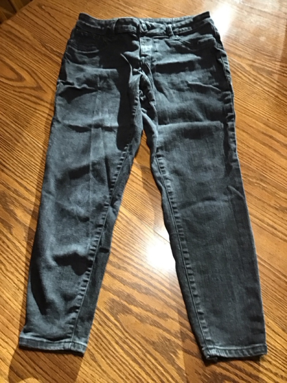 Maurices Women's Skinny Jeans in Dark Gray Wash size large Short